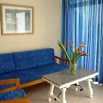 Apartment Strelitzias *